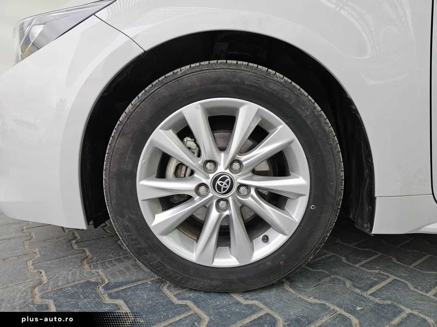 Toyota Corolla 1 8 Hybrid Touring Sports Active Drive