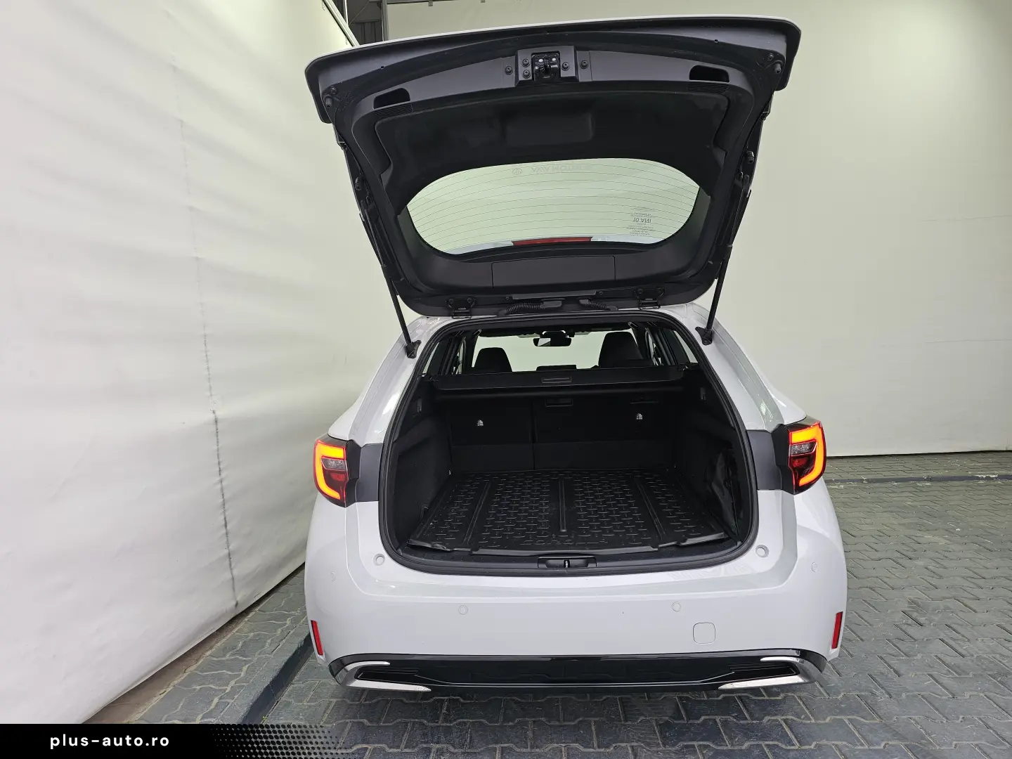 Toyota Corolla 1 8 Hybrid Touring Sports Active Drive