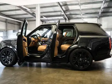 Land Rover Range Rover P460e HSE   Pano   L.Brown   Shadow