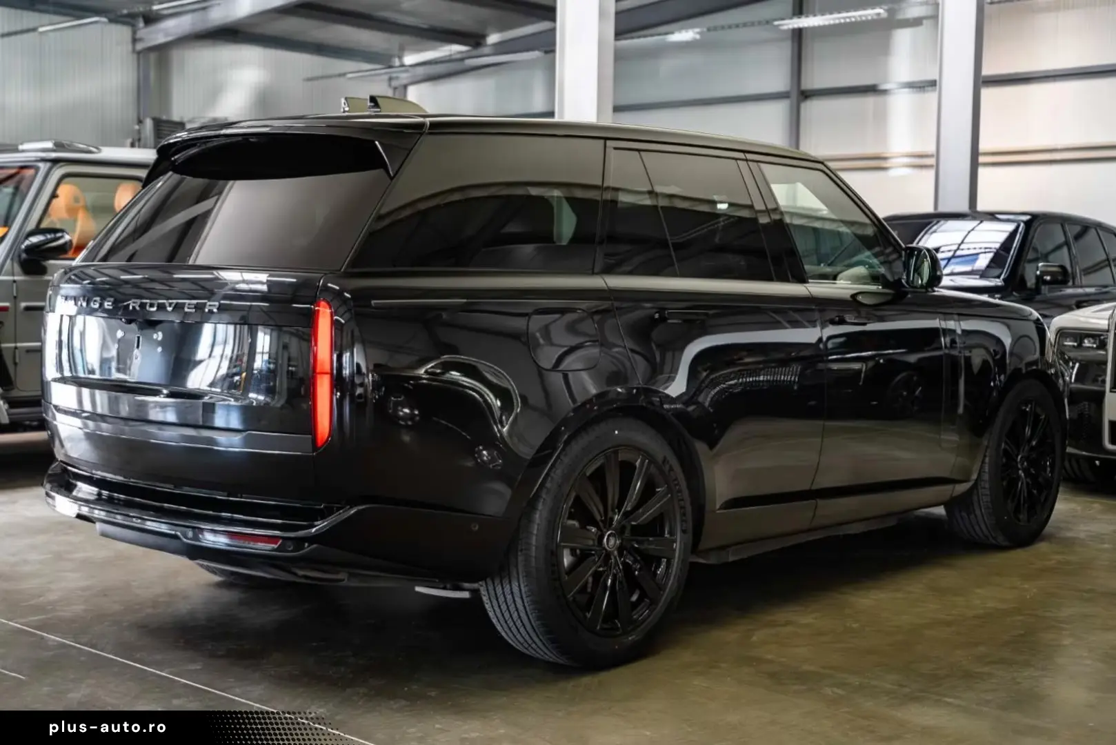 Land Rover Range Rover P460e HSE   Pano   L.Brown   Shadow