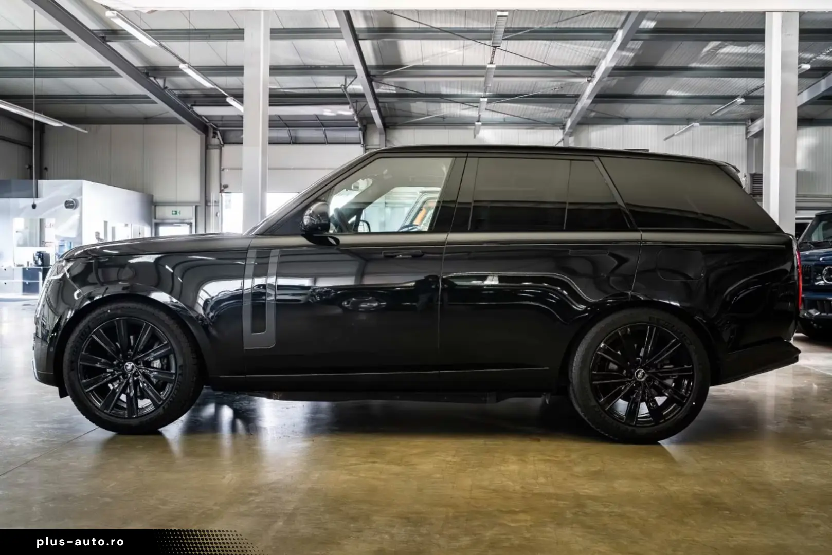 Land Rover Range Rover P460e HSE   Pano   L.Brown   Shadow