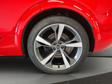 AUDI SQ8 Sportback e-tron 370 kW