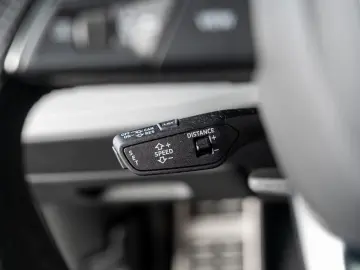 Audi Q8 50 TDI quattro S-line Luft Pano ACC