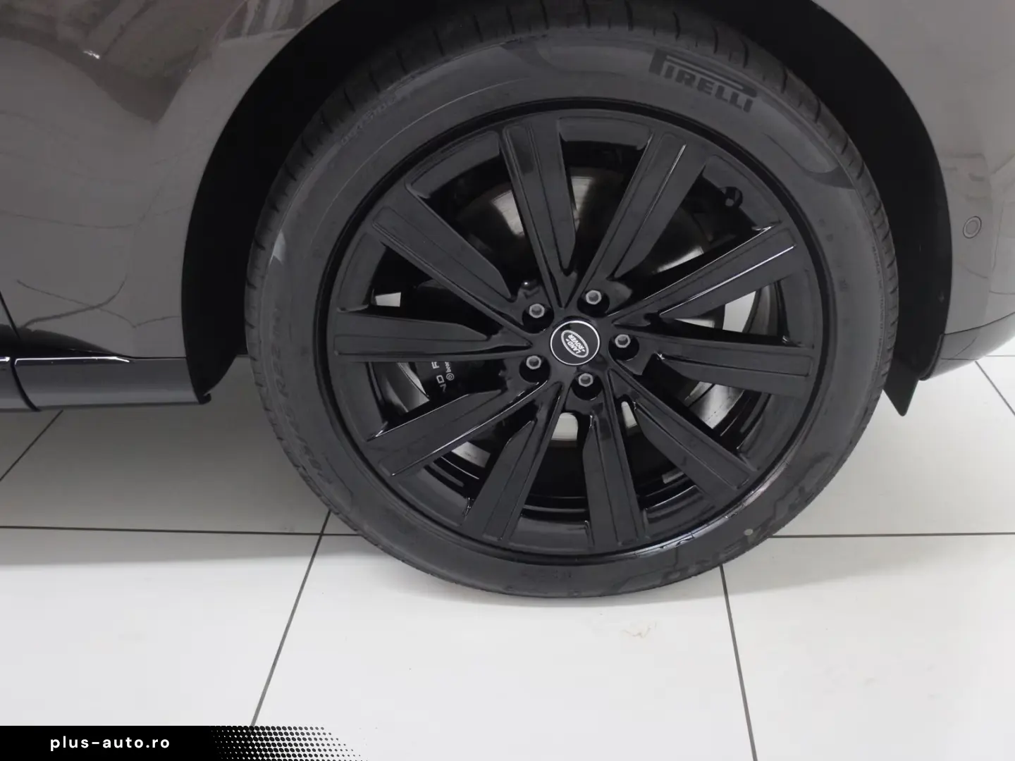 Land Rover Range Rover P550e HSE Hybrid SWB AHK Head-Up