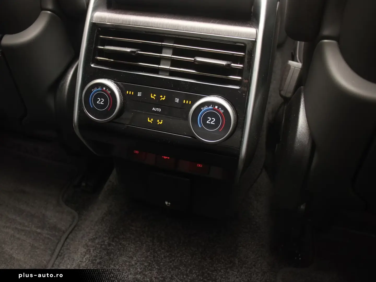 Land Rover Range Rover P550e HSE Hybrid SWB AHK Head-Up