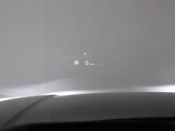 Land Rover Range Rover P550e HSE Hybrid SWB AHK Head-Up