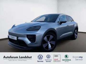 PORSCHE Macan 4 Electric LUFTFAHRWERK PANORAMADACH
