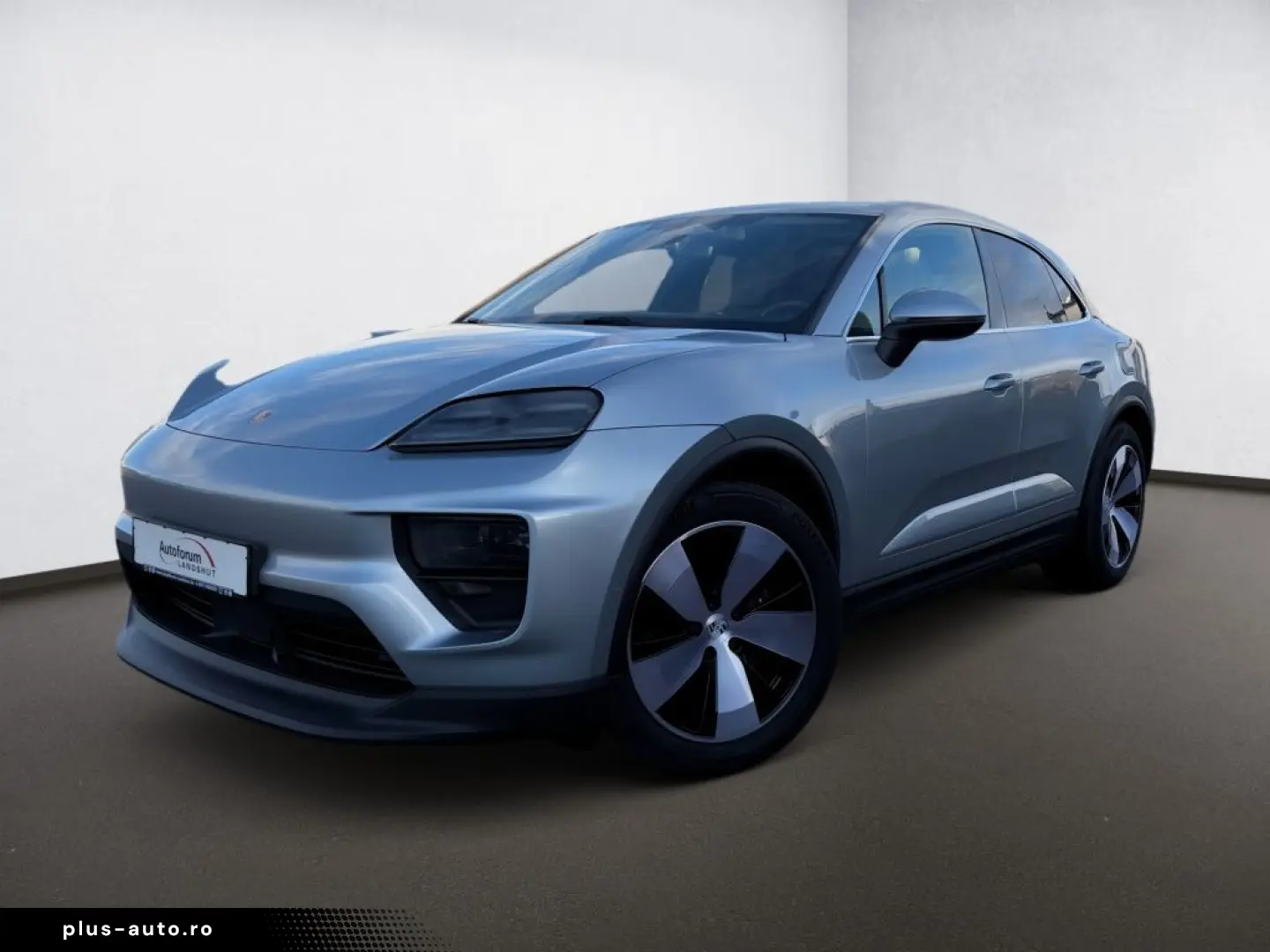 PORSCHE Macan 4 Electric LUFTFAHRWERK PANORAMADACH