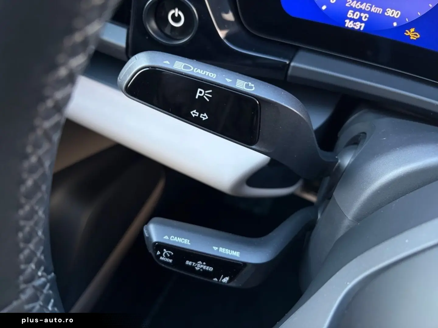 PORSCHE Macan 4 Electric LUFTFAHRWERK PANORAMADACH