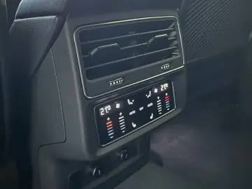 Audi SQ8 SUV 4.0 TFSI  Pano 360  AHK 4-Z Leder