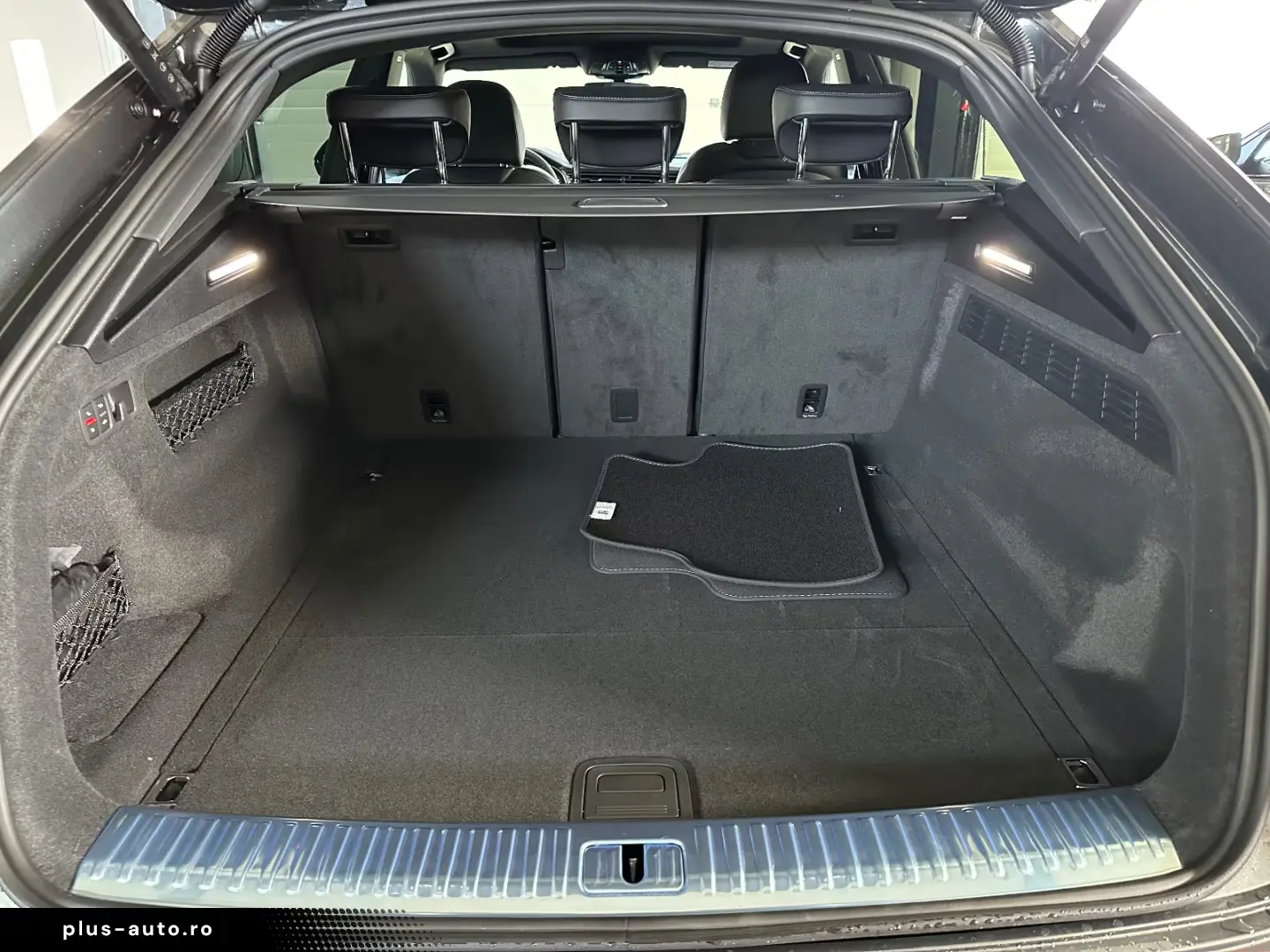 Audi SQ8 SUV 4.0 TFSI  Pano 360  AHK 4-Z Leder