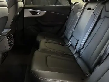 Audi SQ8 SUV 4.0 TFSI  Pano 360  AHK 4-Z Leder