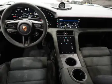 Porsche Taycan Sport Turismo GTS CHRONO CARBON BURMESTER