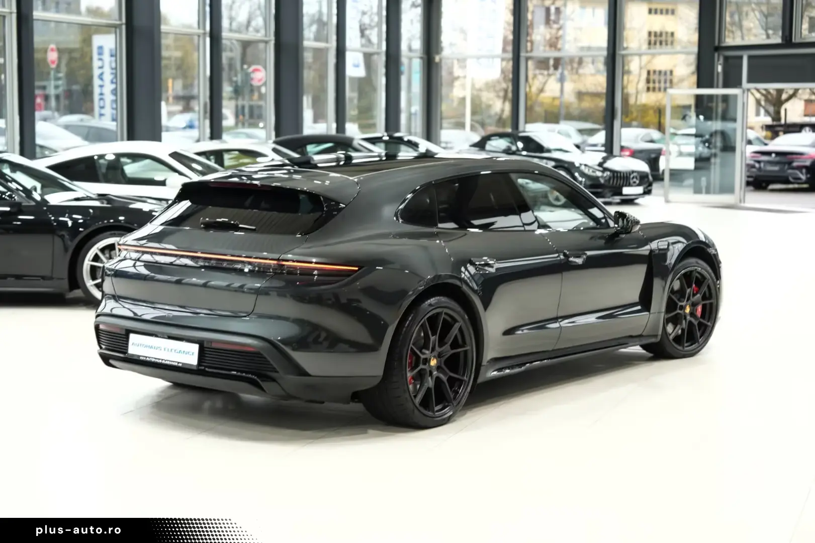 Porsche Taycan Sport Turismo GTS CHRONO CARBON BURMESTER