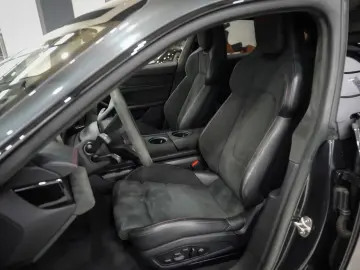 Porsche Taycan Sport Turismo GTS CHRONO CARBON BURMESTER