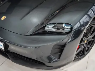 Porsche Taycan Sport Turismo GTS CHRONO CARBON BURMESTER