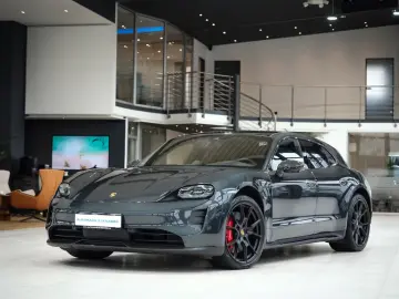 Porsche Taycan Sport Turismo GTS CHRONO CARBON BURMESTER