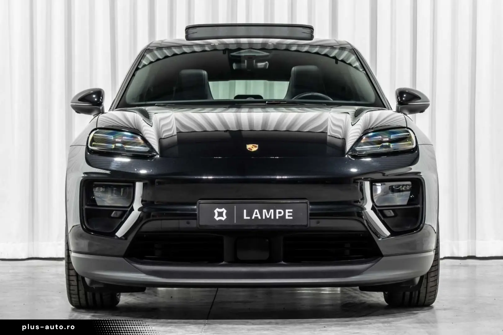 PORSCHE Macan 4 Electric Panodak BOSE Sport Chrono Trekh