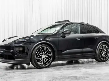 PORSCHE Macan 4 Electric Panodak BOSE Sport Chrono Trekh