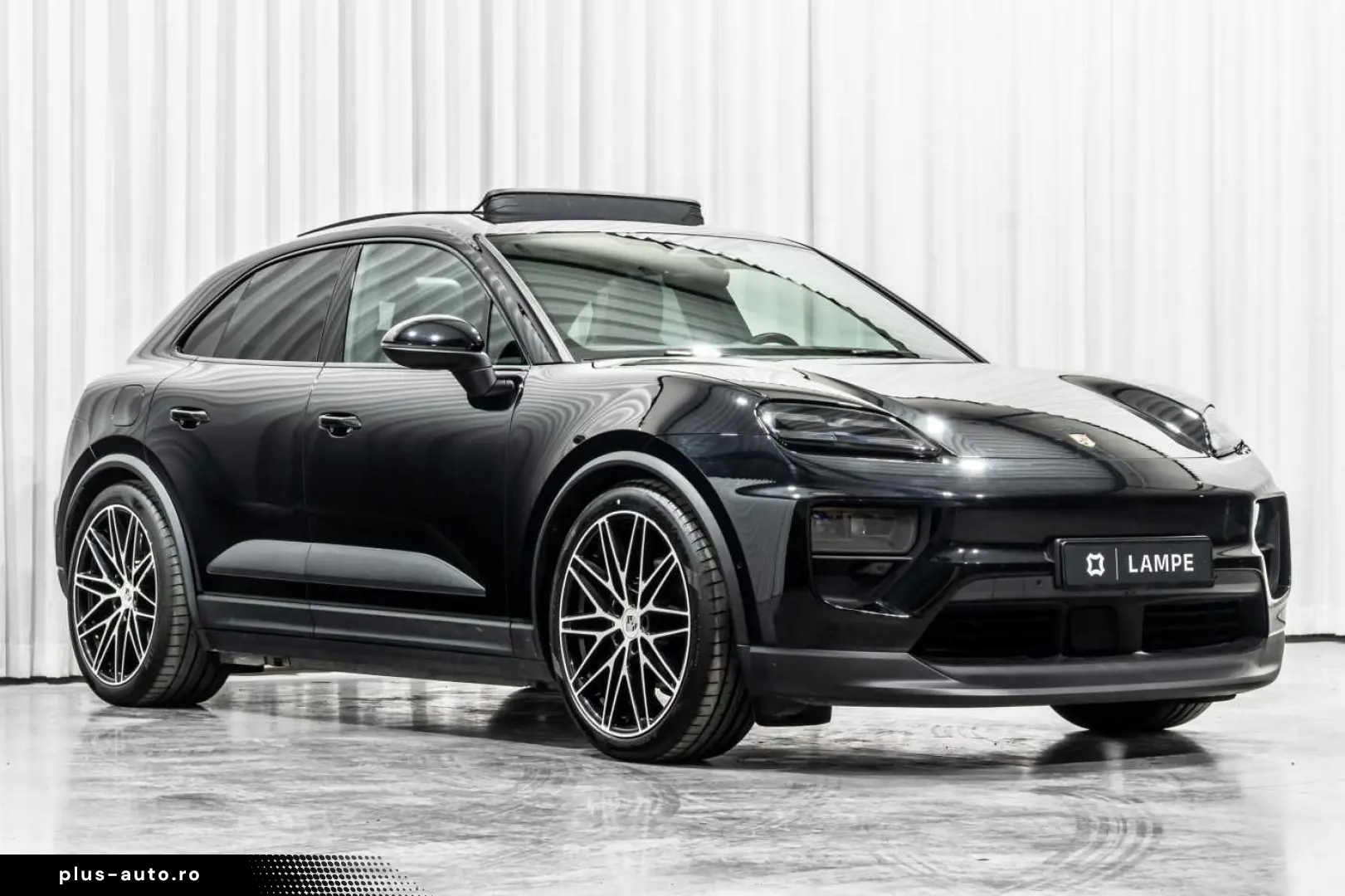 PORSCHE Macan 4 Electric Panodak BOSE Sport Chrono Trekh