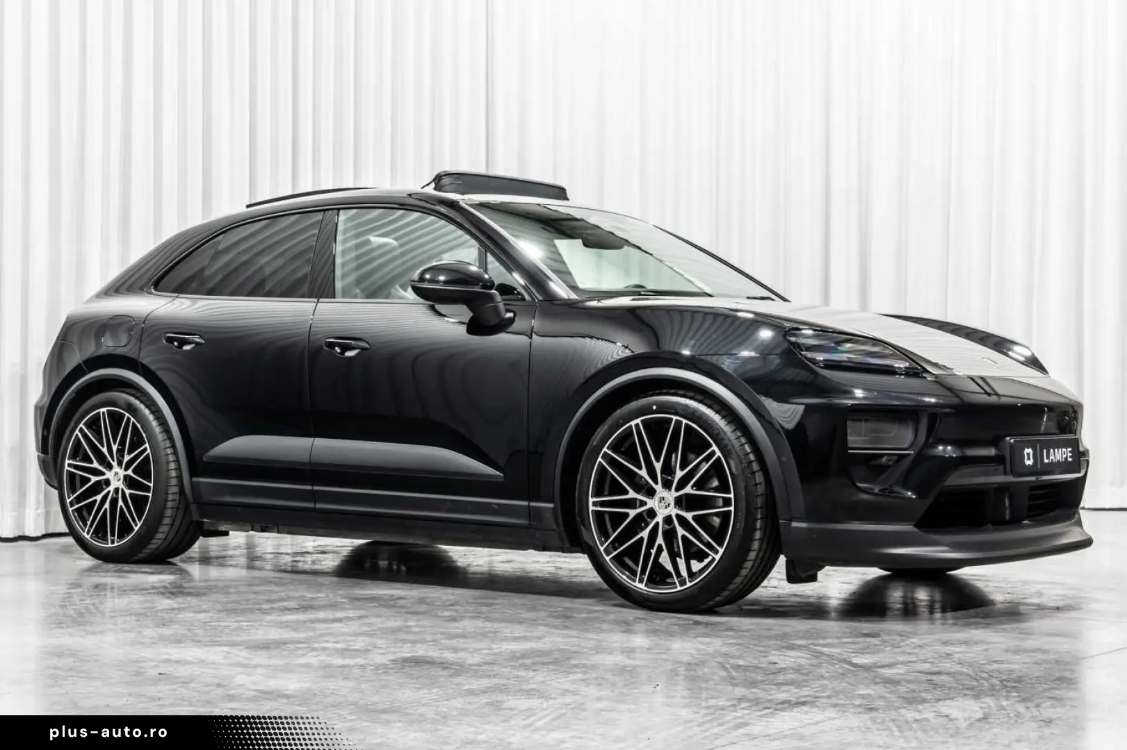 PORSCHE Macan 4 Electric Panodak BOSE Sport Chrono Trekh