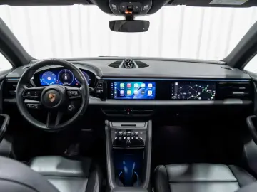 PORSCHE Macan 4 Electric Panodak BOSE Sport Chrono Trekh