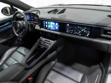 PORSCHE Macan 4 Electric Panodak BOSE Sport Chrono Trekh