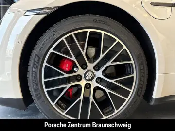 Porsche Taycan 4S Rear Steering  InnoDrive  BOSE