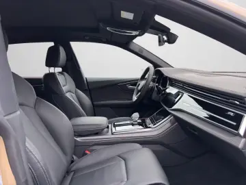 Audi SQ8 TFSI quattro MATRIX PANO AHK STANDHZ