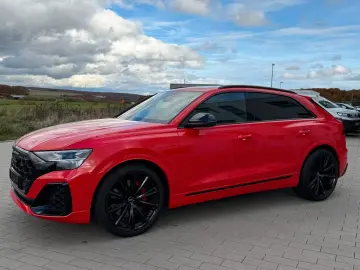 Audi SQ8 TFSI  STANHEIZUNG AHK PANO B&O HUD