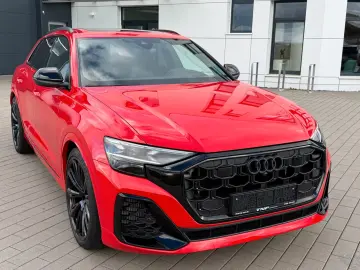 Audi SQ8 TFSI  STANHEIZUNG AHK PANO B&O HUD