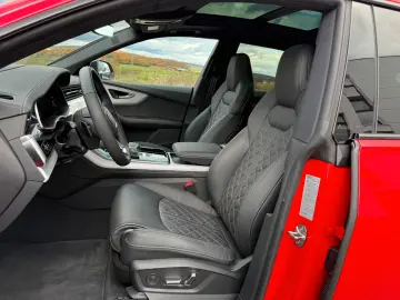 Audi SQ8 TFSI  STANHEIZUNG AHK PANO B&O HUD