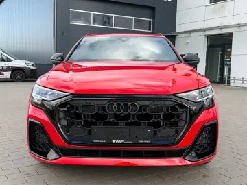 Audi SQ8 TFSI  STANHEIZUNG AHK PANO B&O HUD