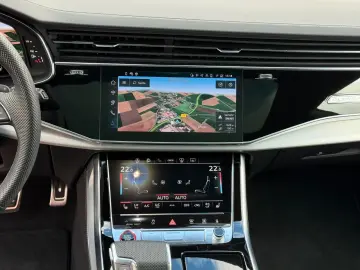 Audi SQ8 TFSI  STANHEIZUNG AHK PANO B&O HUD