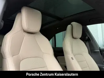 Porsche Macan Panoramadach Rückfahrkamera LEDmatrix BOSE
