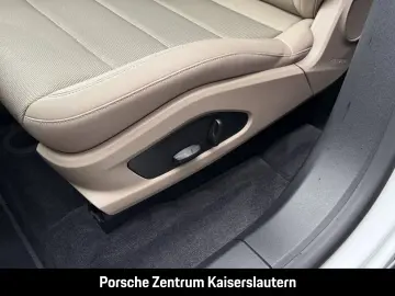 Porsche Macan Panoramadach Rückfahrkamera LEDmatrix BOSE