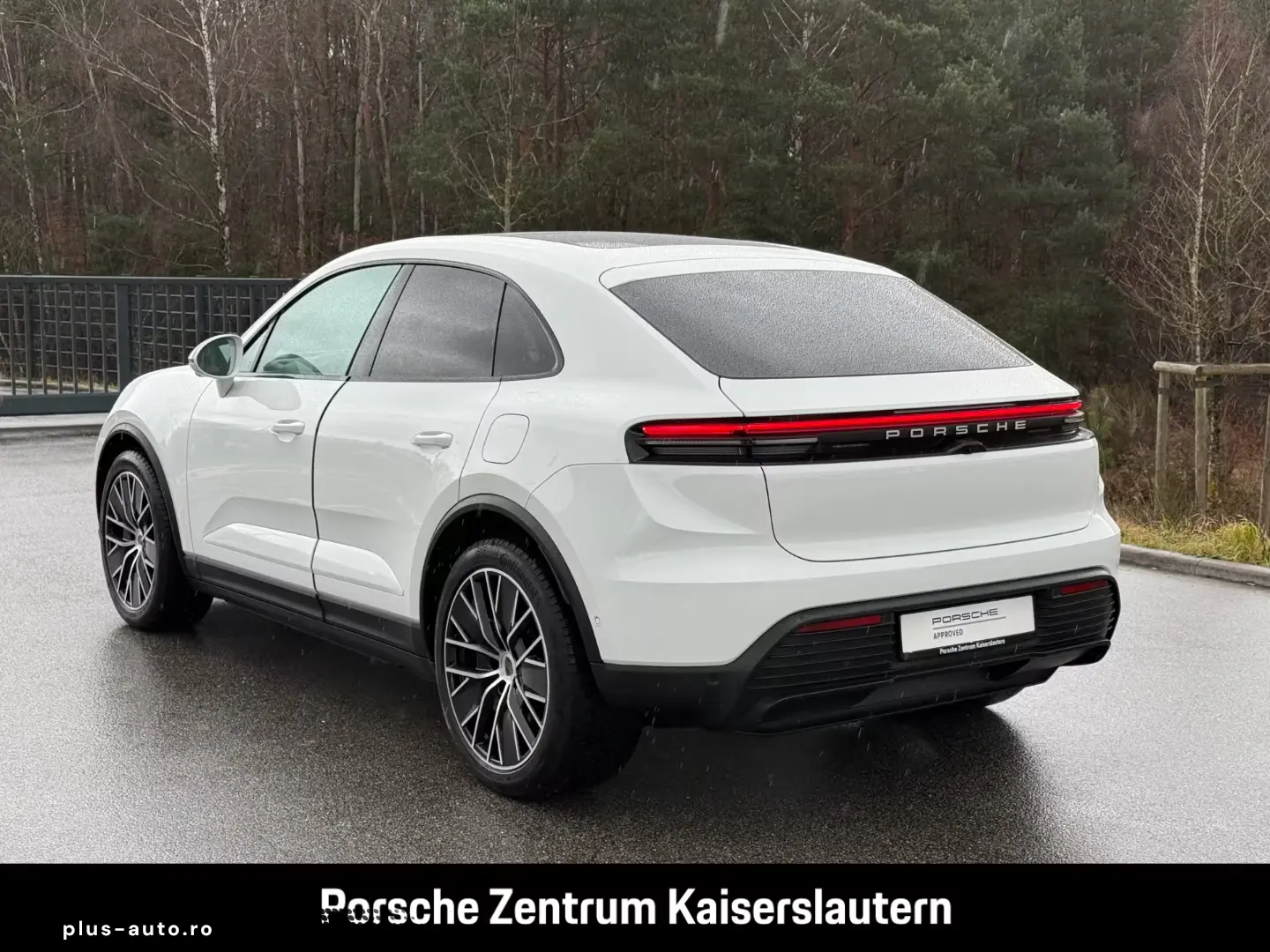 Porsche Macan Panoramadach Rückfahrkamera LEDmatrix BOSE