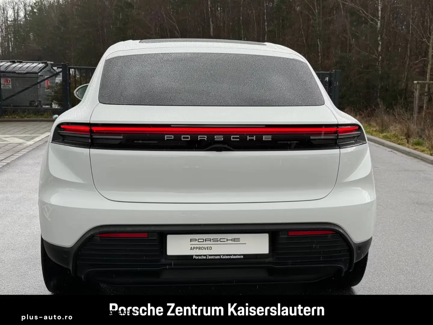 Porsche Macan Panoramadach Rückfahrkamera LEDmatrix BOSE