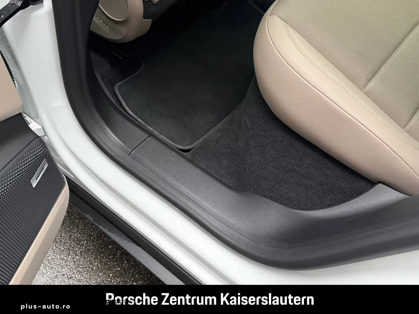 Porsche Macan Panoramadach Rückfahrkamera LEDmatrix BOSE