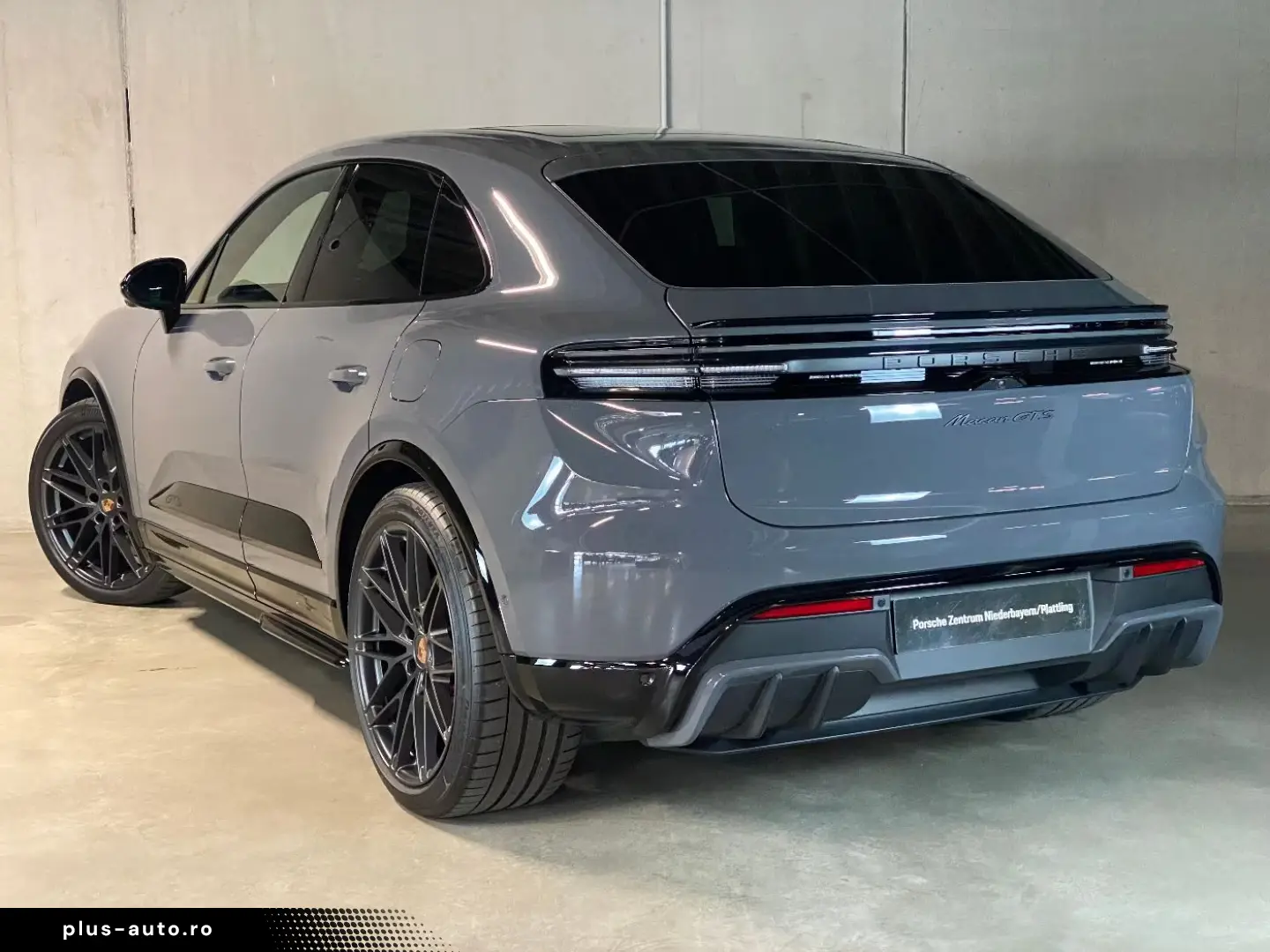 Porsche Macan GTS   3D Surround View   AHK   BOSE