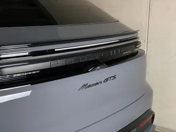 Porsche Macan GTS   3D Surround View   AHK   BOSE