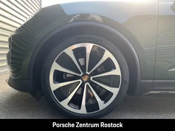 Porsche Macan 4 Club Leather  Rear Steering  BOSE 22-inch