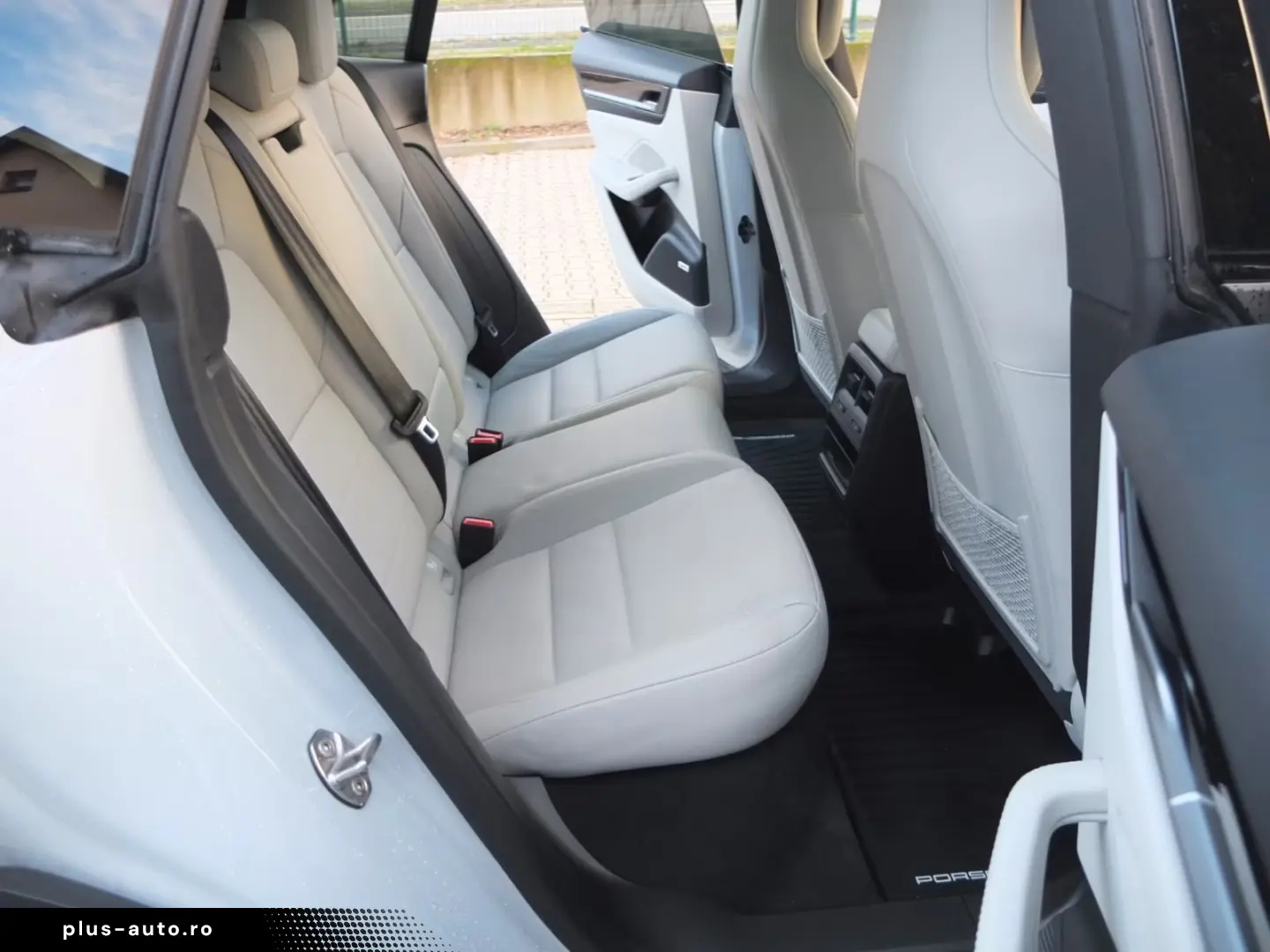 Porsche Macan 4 NP 120000 FULL