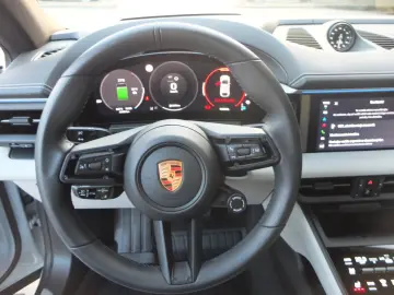 Porsche Macan 4 NP 120000 FULL