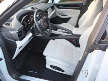 Porsche Macan 4 NP 120000 FULL