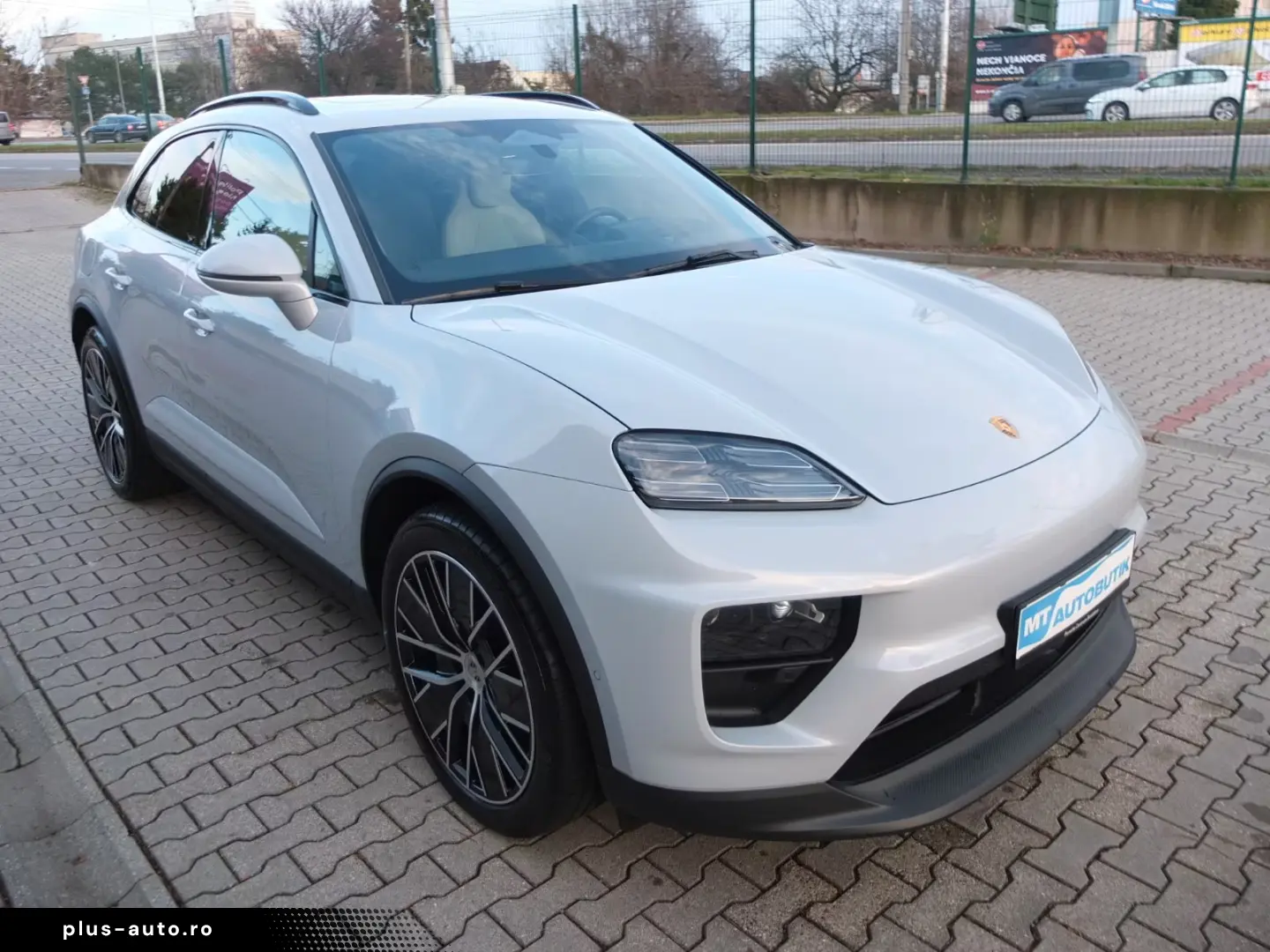 Porsche Macan 4 NP 120000 FULL