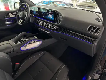 MERCEDES-BENZ GLS 600 Maybach   First-Class Fond Klapptische