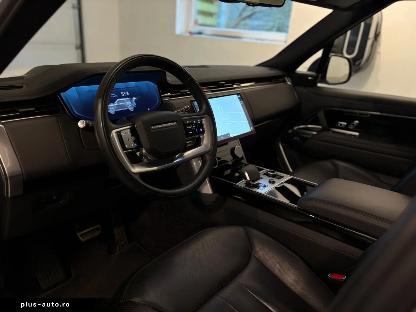 LAND ROVER Range Rover P440e HSE