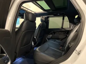 LAND ROVER Range Rover P440e HSE