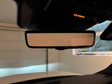 LAND ROVER Range Rover P440e HSE